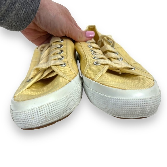 Ann Taylor Shoes Womens 10 Yellow Canvas Sneakers Preppy Classic Coastal - Picture 5 of 10